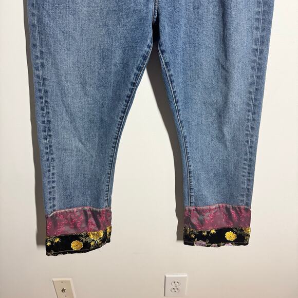 Pilcro Anthropologie Slim Boyfriend Boho Patchwork Scarf Hem Cropped Jeans 31 - Picture 11 of 11